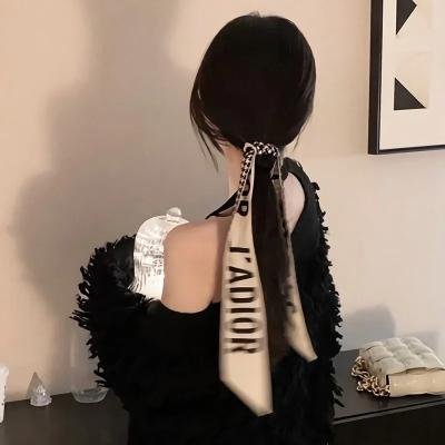 村里来了个直播女神